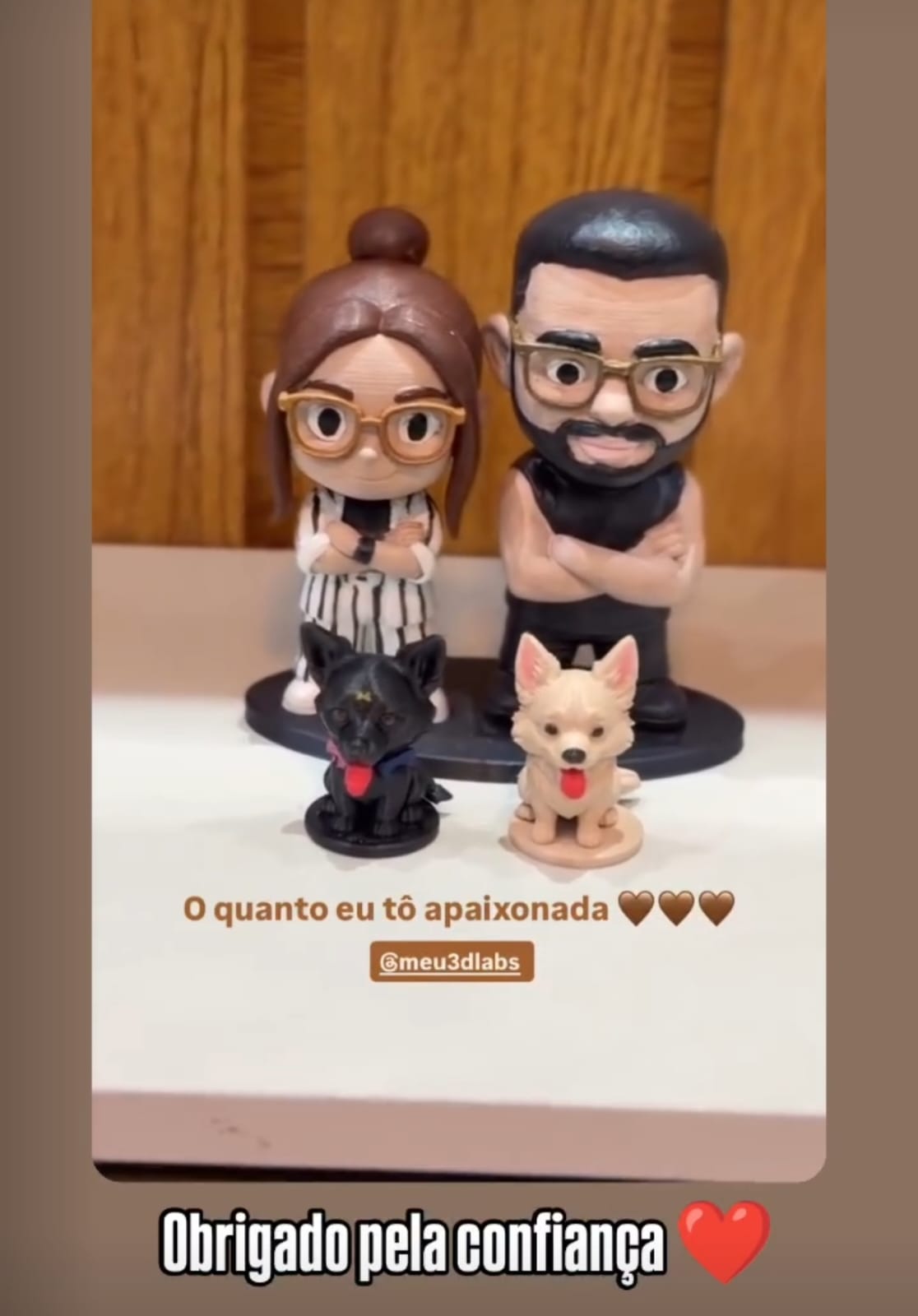 Story de cliente com miniatura 3D colorida